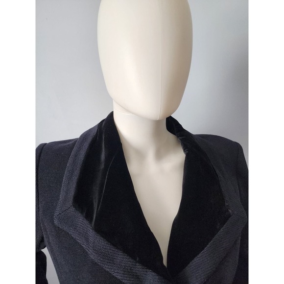 ELEGANT ST JOHN BLACK KNIT EVENING JACKET, SIZE 4, Velour / Velvet Trim Santana - Picture 2 of 16